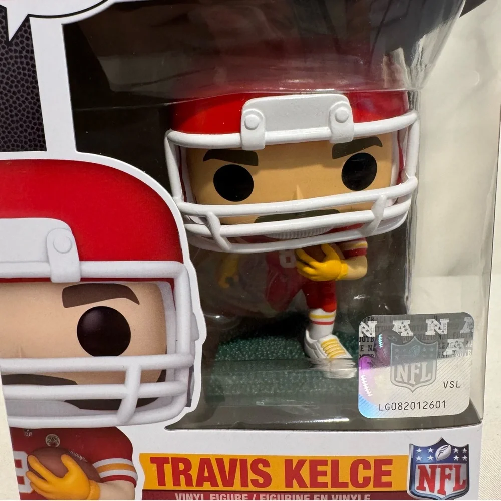 Travis Kelce/Patrick Mahomes (Chiefs)‎ NFL Funko Pop! Combo (2) - Picture 10 of 15